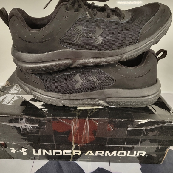 Under Armour Charged Assert Men's Black Athletic Shoes Size 13 - Picture 2 of 7
